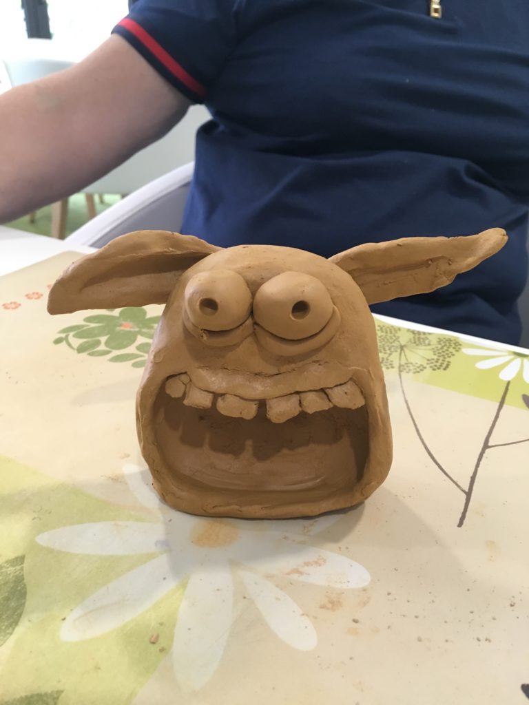 Modelage argile résidence Séniors